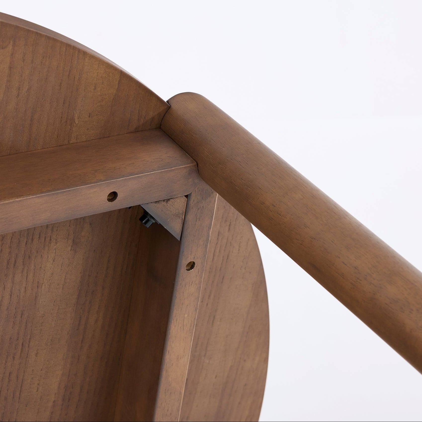 Nomi Dining Table – Round | Walnut